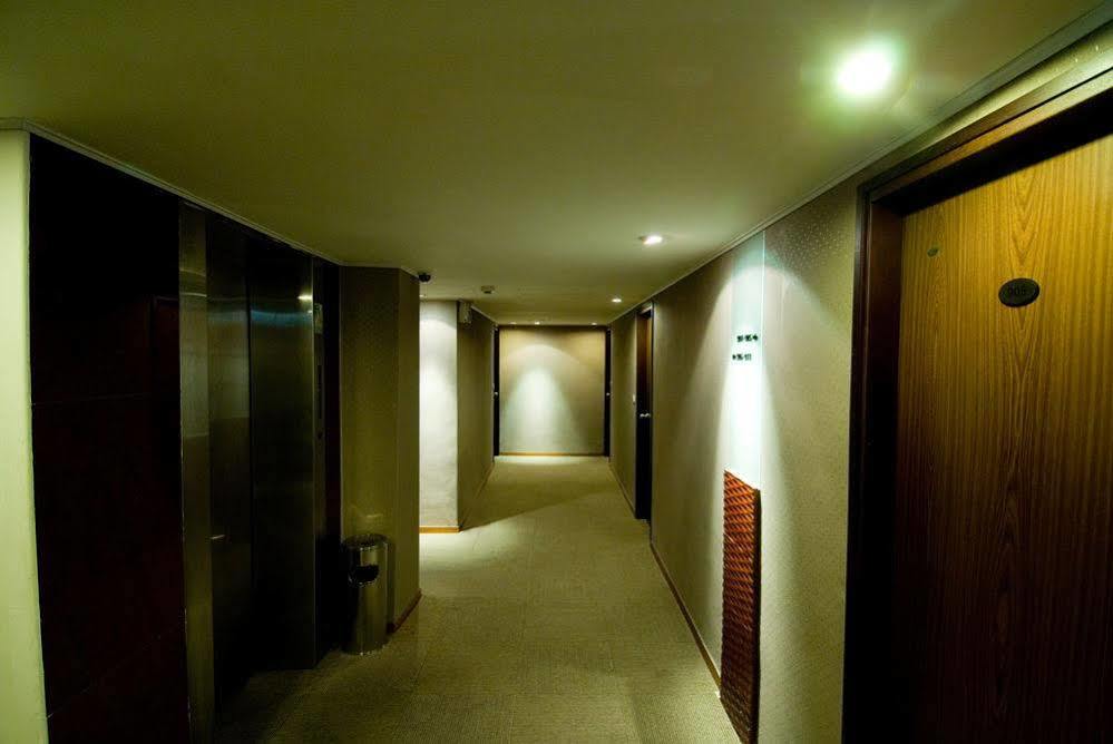 Unique Hotel Hualien City Exterior foto
